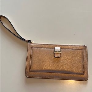 Kate spade textured rose gold leather wristlet